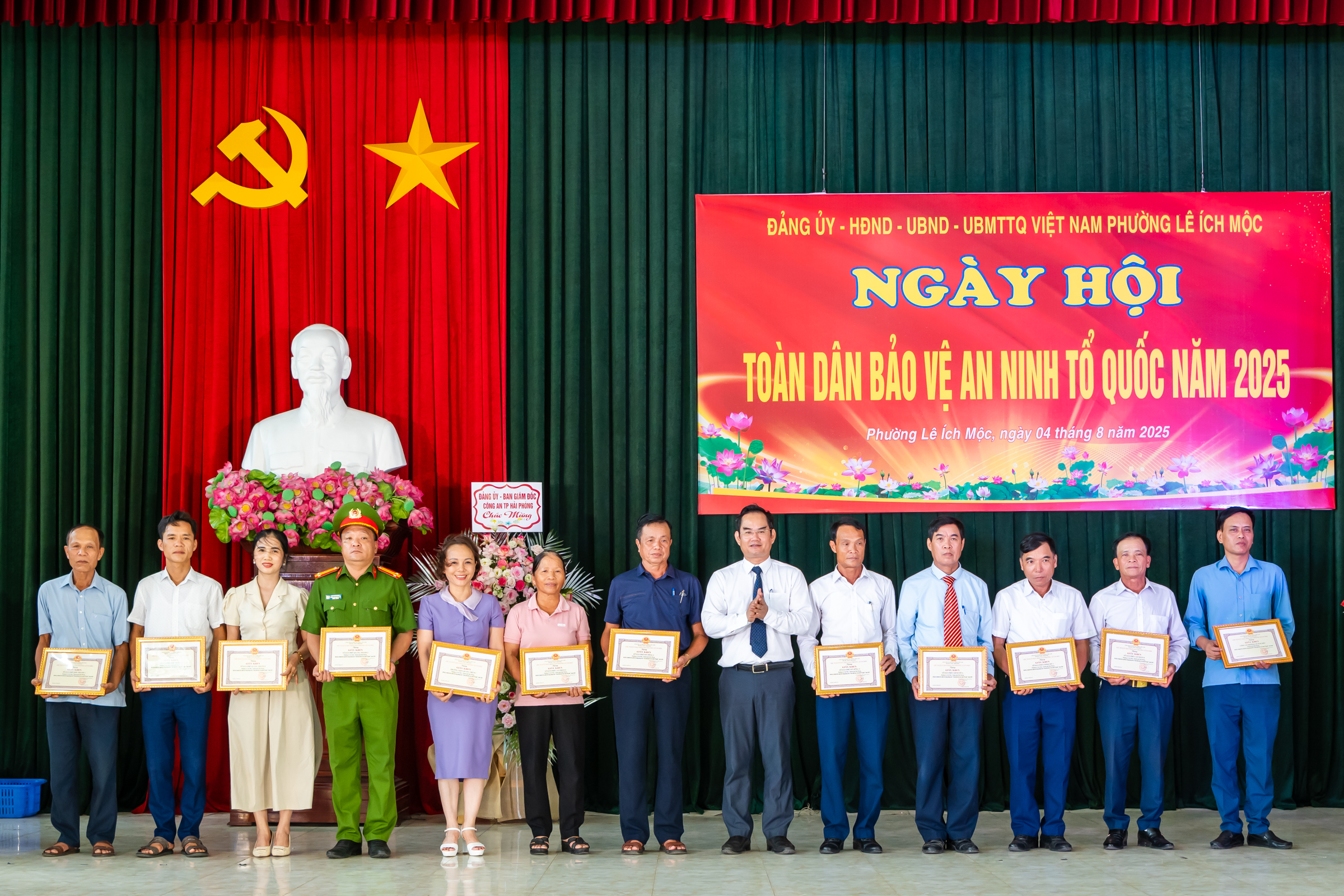 Phường Lê Ích Mộc tập trung xây dựng thế trận an ninh Nhân dân vững chắc
